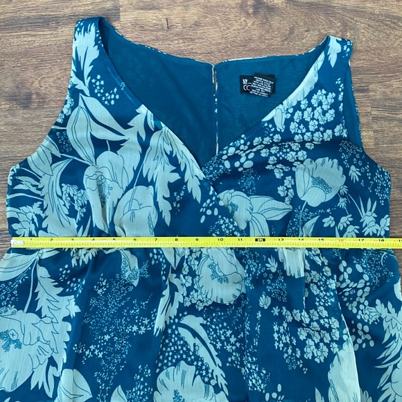 Tiered chiffon floral midi dress - Picture 2 of 12